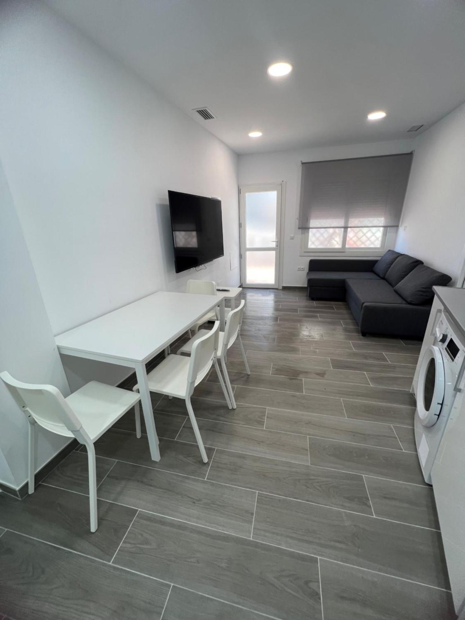 Apartamentos Montalvo Metropolis C 托雷莫利诺斯 外观 照片